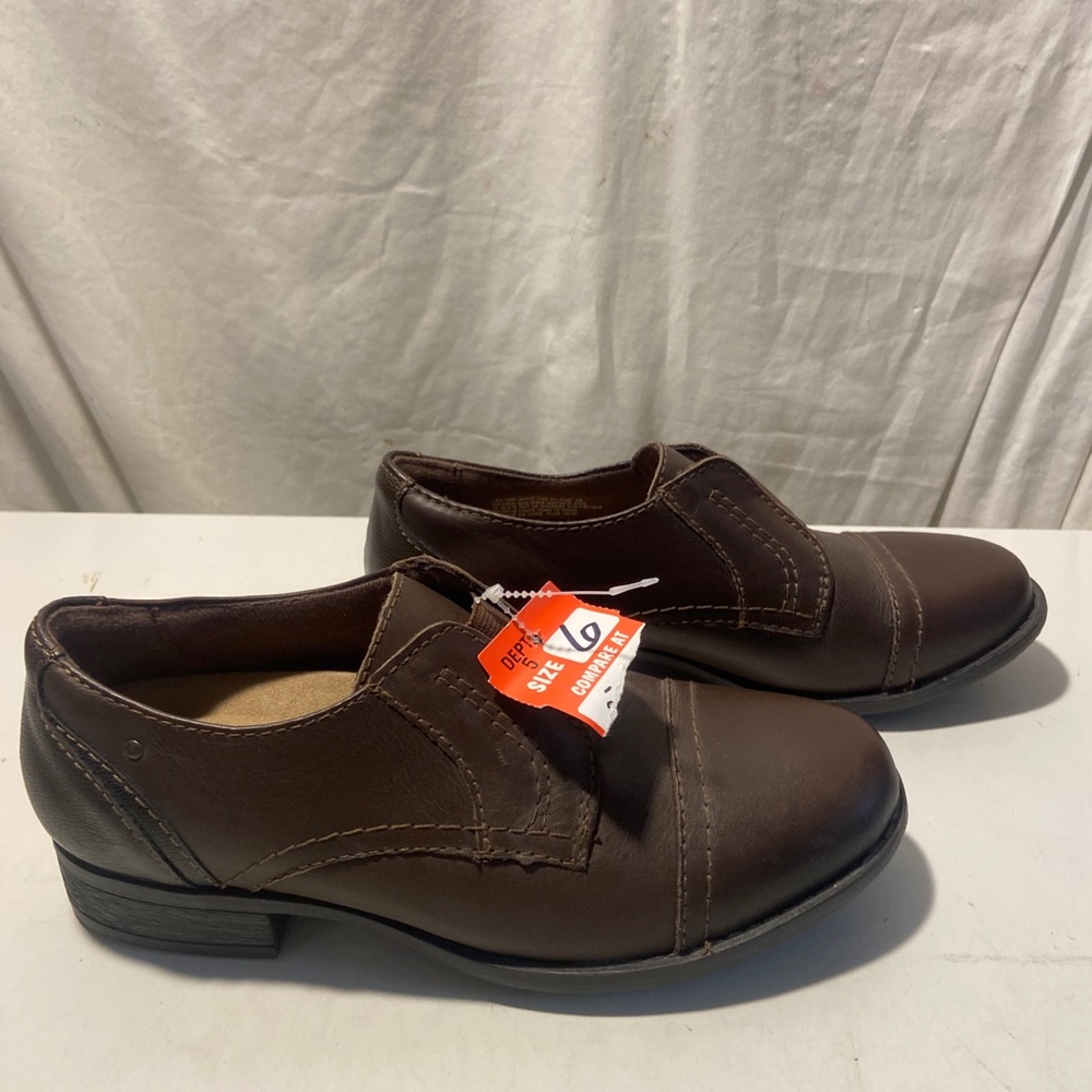 Earth brown leather leather Oxford loafers slip on style 1/2” block heel size 6 - Picture 1 of 7